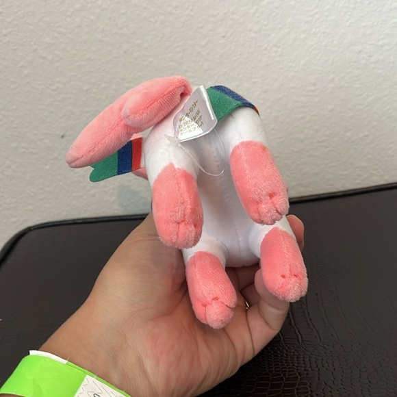 POKEMON Sylveon Small Plush Toy - Picture 4 of 4